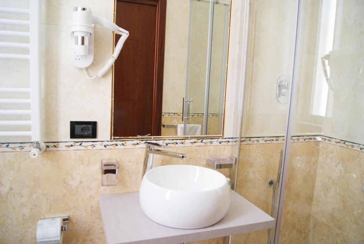 Monti 66 Hotel Ρώμη Εξωτερικό φωτογραφία